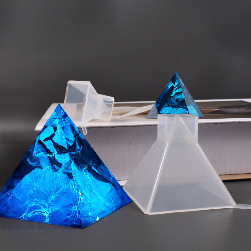 1 buah cetakan silikon piramid - Resin Art Work ulasan dan harga